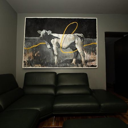 Maison De L'Amour Brebu Nou Экстерьер фото