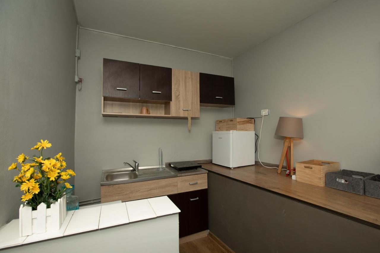 Maison De L'Amour Brebu Nou Экстерьер фото