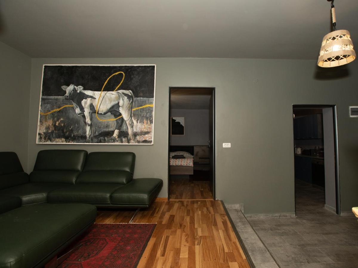 Maison De L'Amour Brebu Nou Экстерьер фото