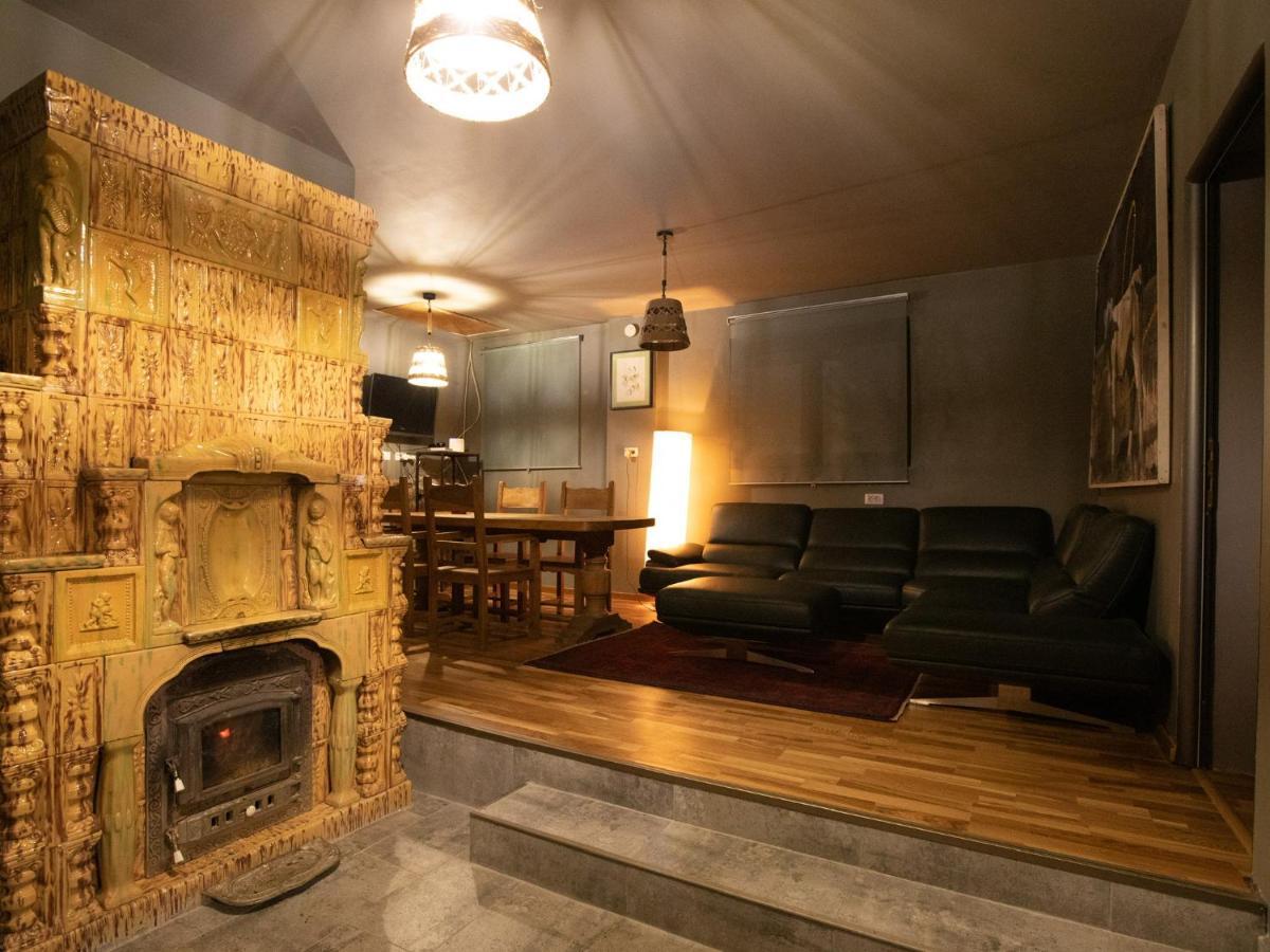 Maison De L'Amour Brebu Nou Экстерьер фото