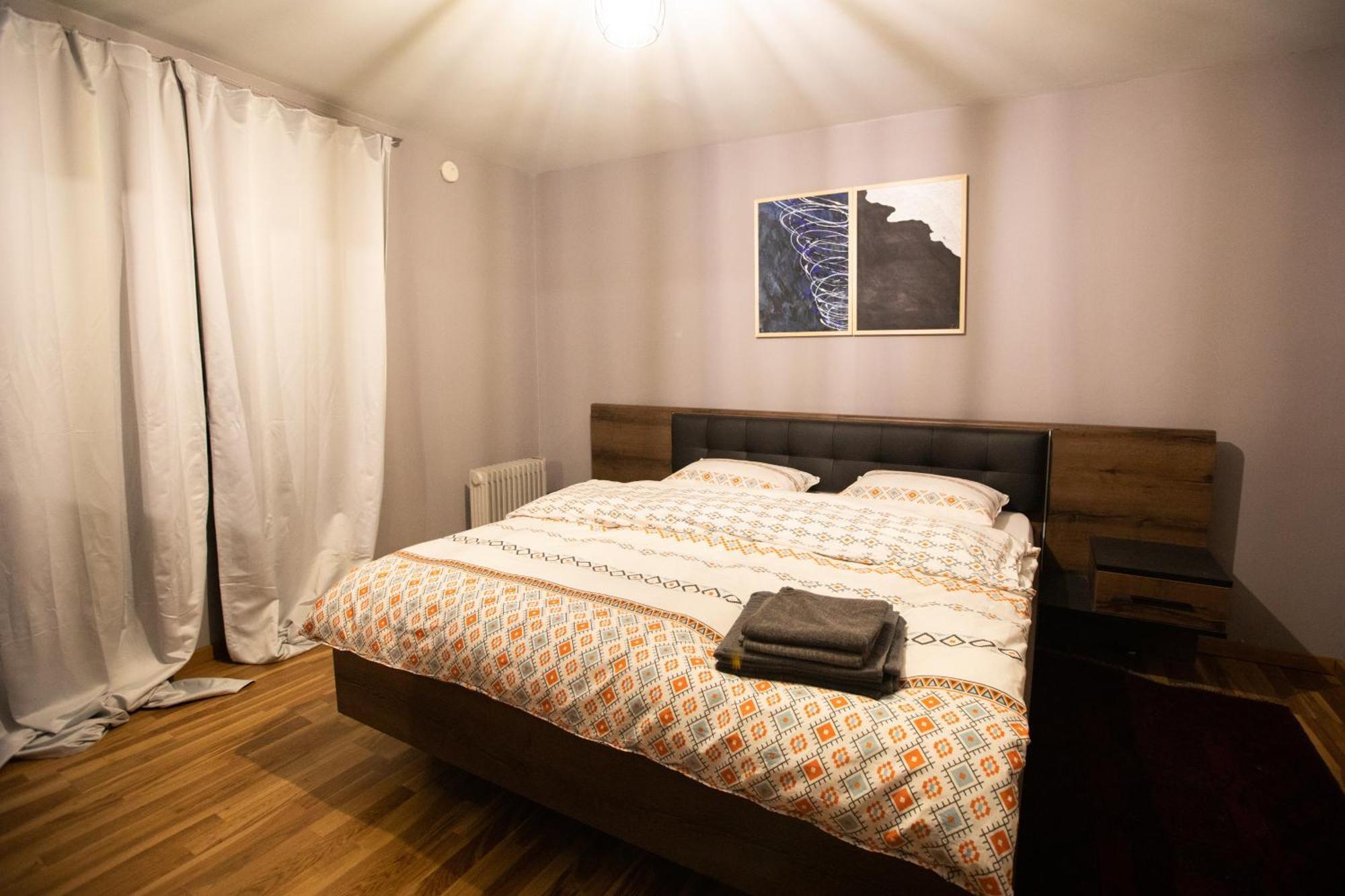 Maison De L'Amour Brebu Nou Экстерьер фото