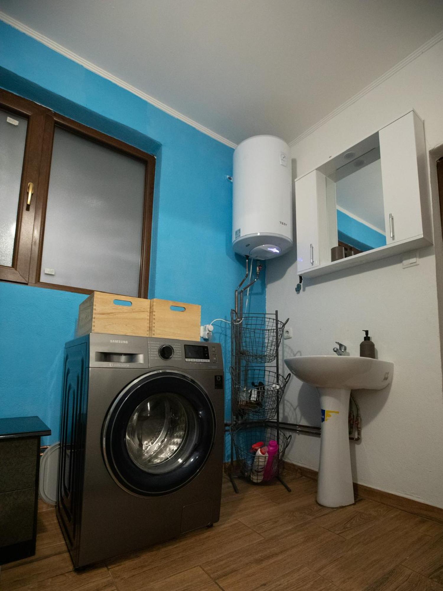 Maison De L'Amour Brebu Nou Экстерьер фото